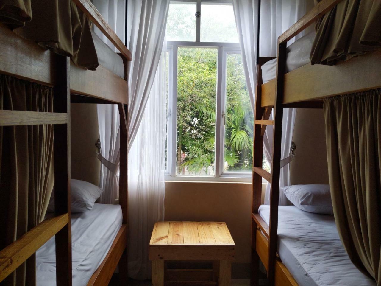 Kokos Hostel Padang City Экстерьер фото